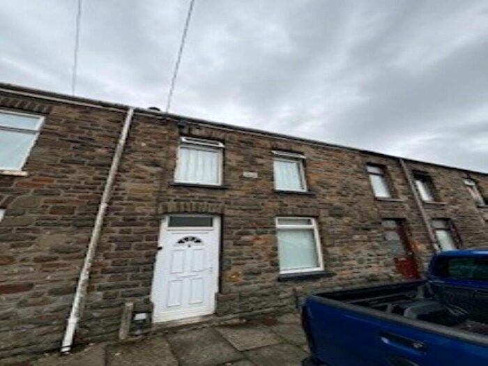 2 Bedroom House To Rent In Middleton Street, Neath, SA11