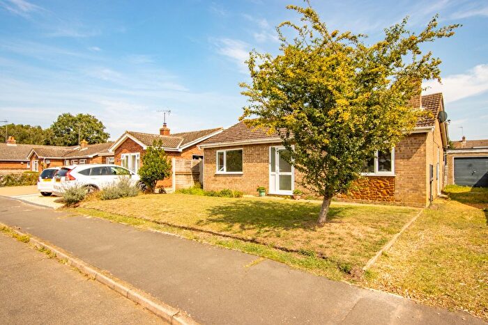 2 Bedroom Detached Bungalow For Sale In Jubilee Drive, Dersingham, PE31