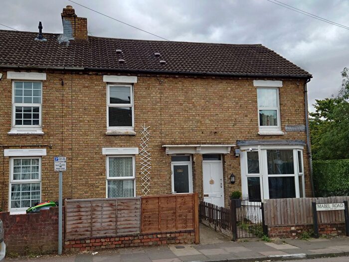 3 Bedroom Terraced House To Rent In Mabel Road, Bedford, MK42