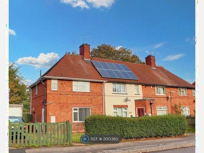 3 Bedroom End Of Terrace House To Rent In Minver Crescent, Nottingham, NG8