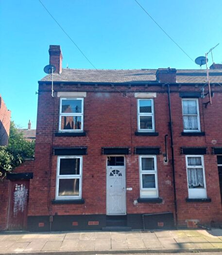 2 Bedroom End Terrace House For Sale In Dobson Terrace, Leeds, West Yorkshire, LS11