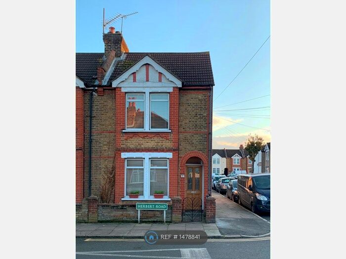 2 Bedroom End Of Terrace House To Rent In Herbert Road, Bromley, BR2