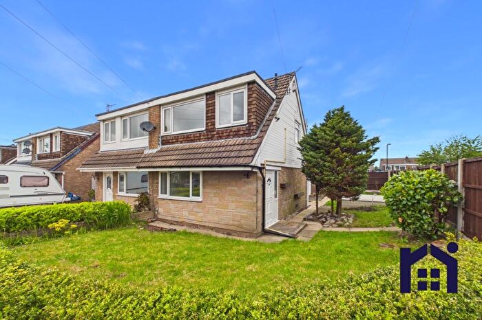 3 Bedroom Semi-Detached House To Rent In Hunters Road, Leyland, PR25
