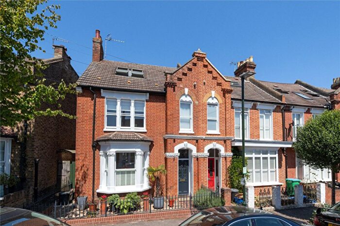 5 Bedroom End Of Terrace House For Sale In Royal Road, Teddington, TW11