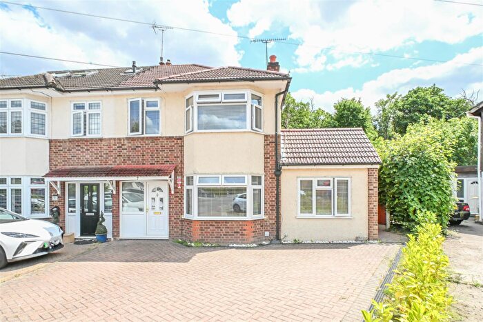 4 Bedroom Semi-Detached House For Sale In The Meadows, Ingrave, Brentwood, CM13