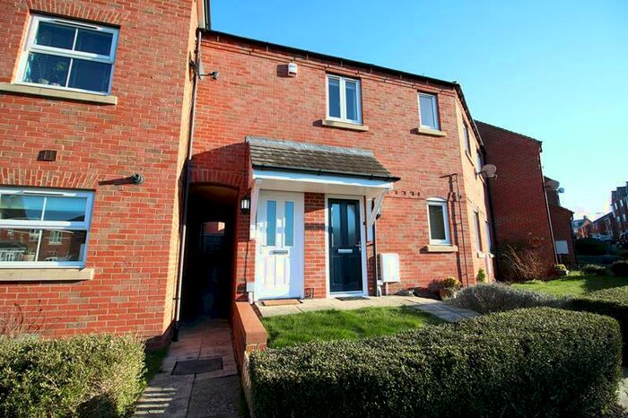 2 Bedroom Flat To Rent In Tyne Way, Rushden, NN10