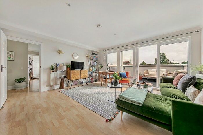 2 Bedroom Flat To Rent In Evan Cook Close, Peckham, London, SE15