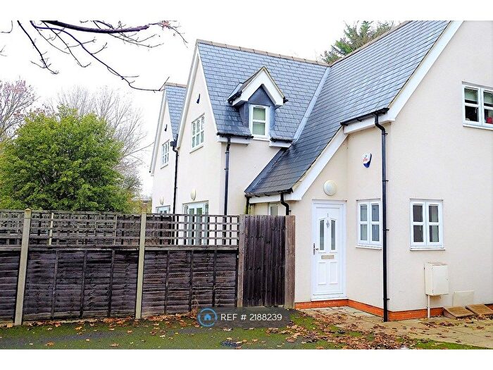 1 Bedroom Flat To Rent In Dynasty Court, London, SE25