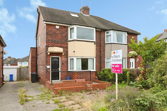 3 Bedroom Semi-Detached House For Sale In Birchvale Road, Frecheville, Sheffield, S12