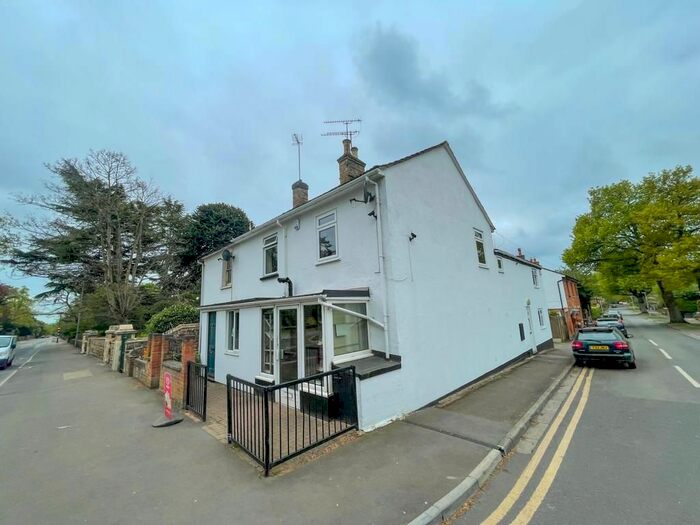 2 Bedroom Flat To Rent In Heath Road, Leighton Buzzard, LU7