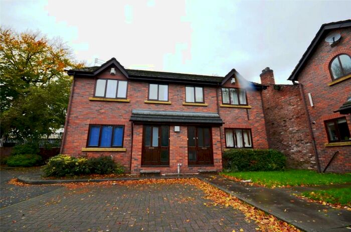 3 Bedroom Semi-Detached House To Rent In Ladybarn Mews, Fallowfield, Manchester, Manchester, M14