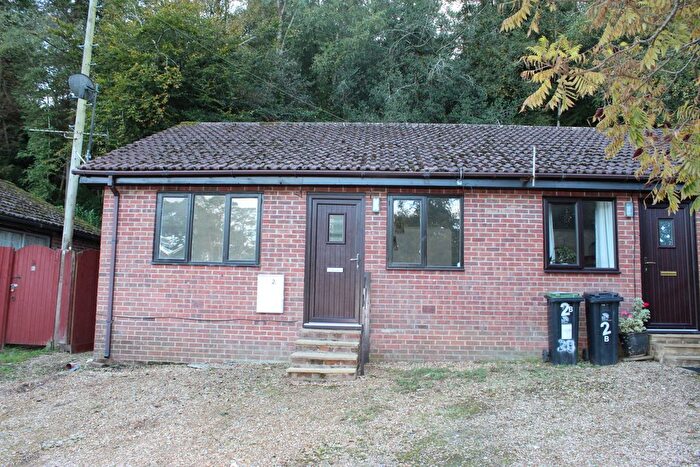 2 Bedroom Bungalow To Rent In Hurn Road, Ringwood, BH24