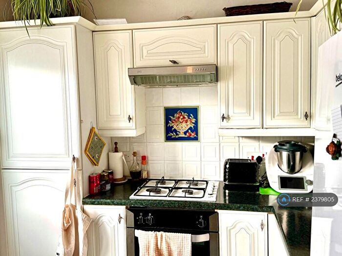 1 Bedroom Flat To Rent In Lipson Avenue, Plymouth, PL4