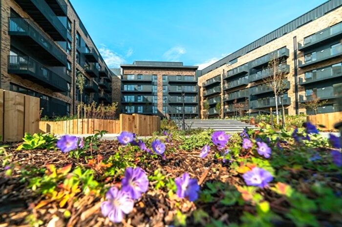 2 Bedroom Flat To Rent In George Street, Victoria Point, Ashford, TN23