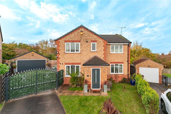 4 Bedroom Detached House For Sale In Greenshank Mews, Morley, Leeds, West Yorkshire, LS27