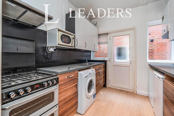 2 Bedroom Apartment To Rent In Norfolk Road, Southampton, SO15