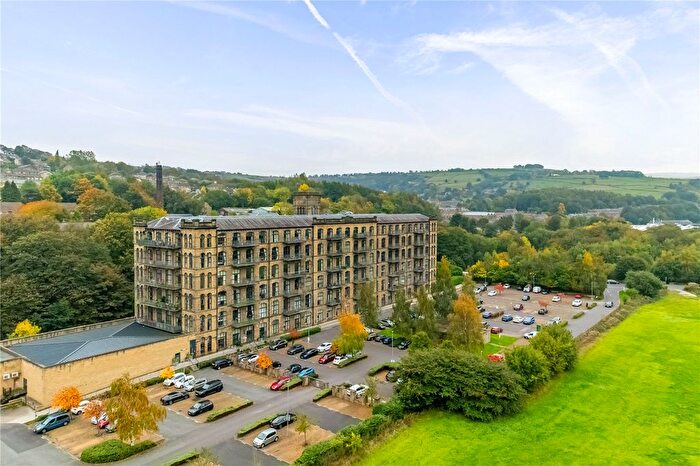 1 Bedroom Flat For Sale In Titanic Mill, Linthwaite, Huddersfield, HD7