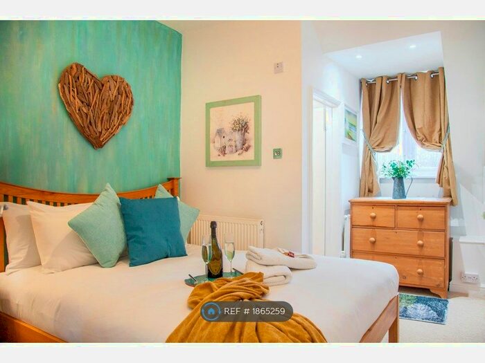 1 Bedroom Flat To Rent In Bodorgan Manor, Bournemouth, BH2