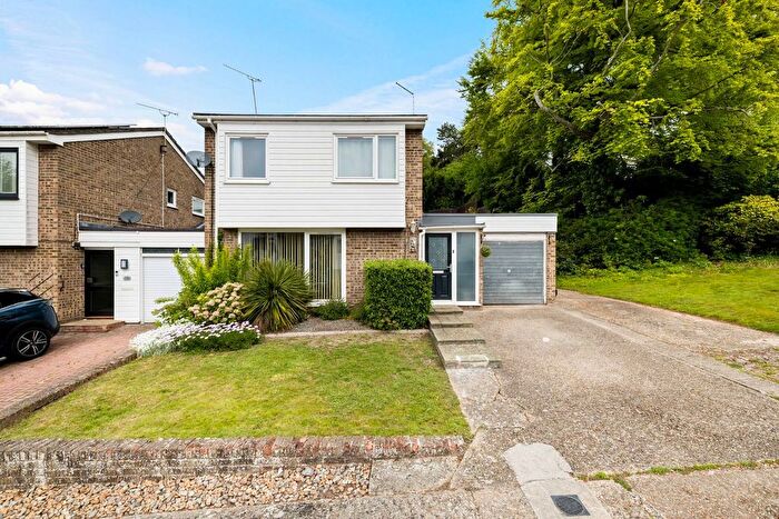 4 Bedroom Detached House For Sale In Kingston Close, River, Dover, CT17