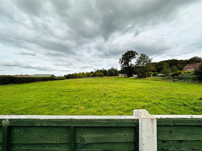 3 Bedroom Detached House For Sale In Field Avenue, Thorpe Willoughby, Selby, YO8