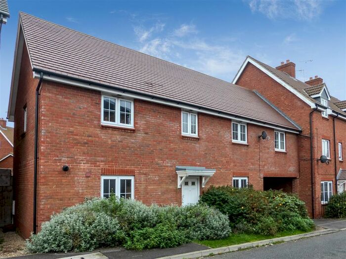 2 Bedroom House To Rent In Merrick Close, Stevenage, SG1