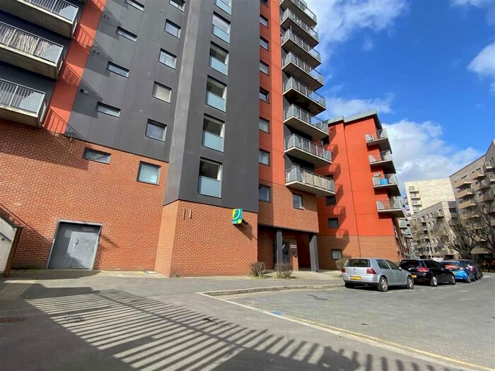 2 Bedroom Flat To Rent In Spring Place, Barking, Essex, IG11