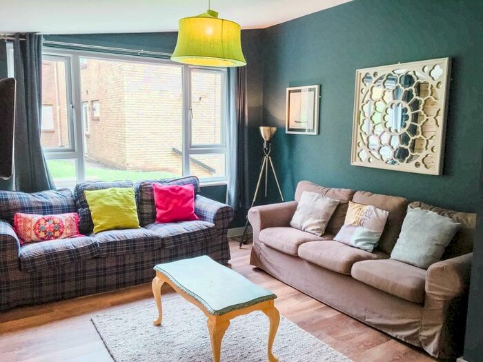 6 Bedroom House To Rent In Norfolk Park Drive, Sheffield, S2