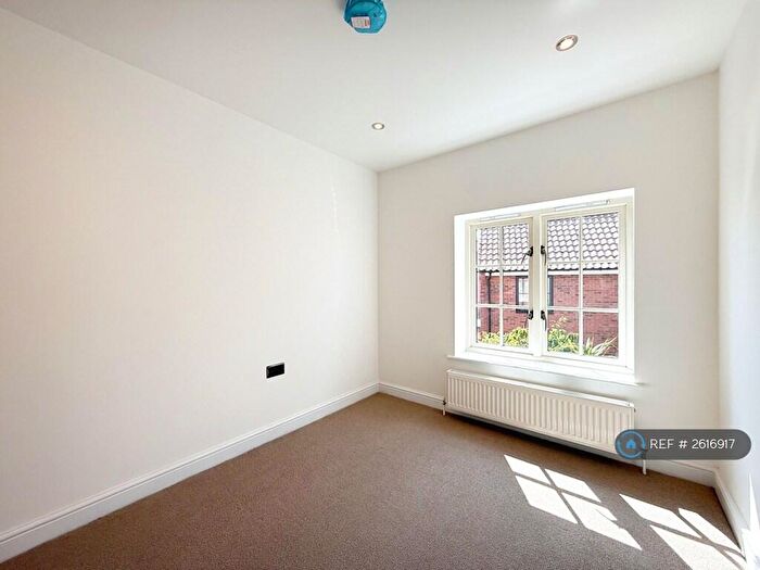 1 Bedroom Flat To Rent In Mawsley, Kettering, NN14