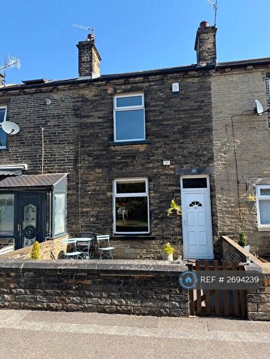 2 Bedroom Terraced House To Rent In South View, Bradford, BD10