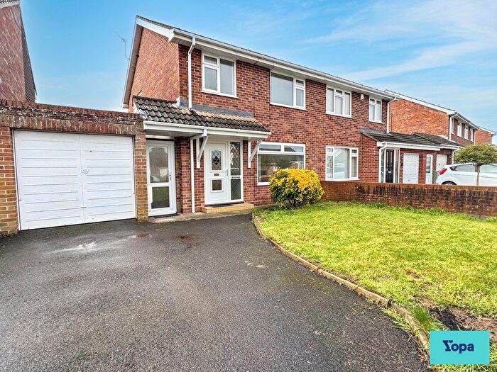 3 Bedroom Semi Detached House For Sale In Holford Road, Bridgwater, TA6