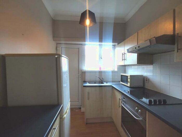 Studio To Rent In Sheffield Road, Birdwell, S70