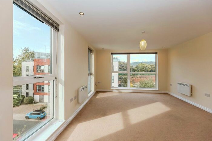 2 Bedroom Apartment To Rent In Paxton Drive, Aston, Bristol, BS3