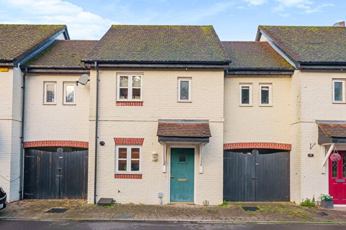 3 Bedroom Terraced House For Sale In Holders Close, Billingshurst, RH14