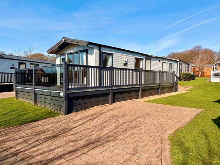 2 Bedroom Caravan For Sale In Willerby Lamberhurst, Plas Coch Country And Leisure Retreat, Llanfairpwll, Anglesey, LL61