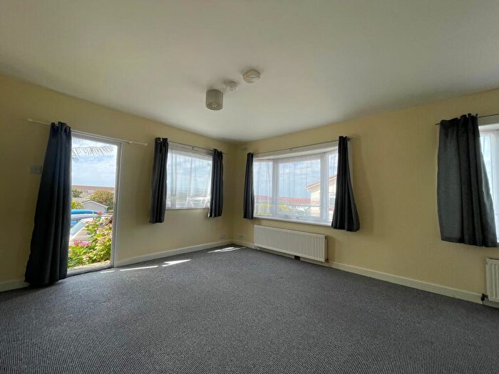 1 Bedroom Park Home To Rent In South Coast Road, Peacehaven, BN10