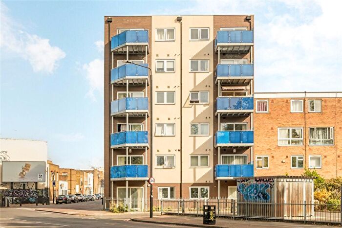 2 Bedroom Flat To Rent In Sullivan Court, Eric Street, Bow, London, E3