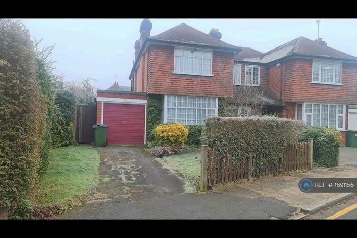 4 Bedroom Semi-Detached House To Rent In Grange Gardens, Pinner, HA5