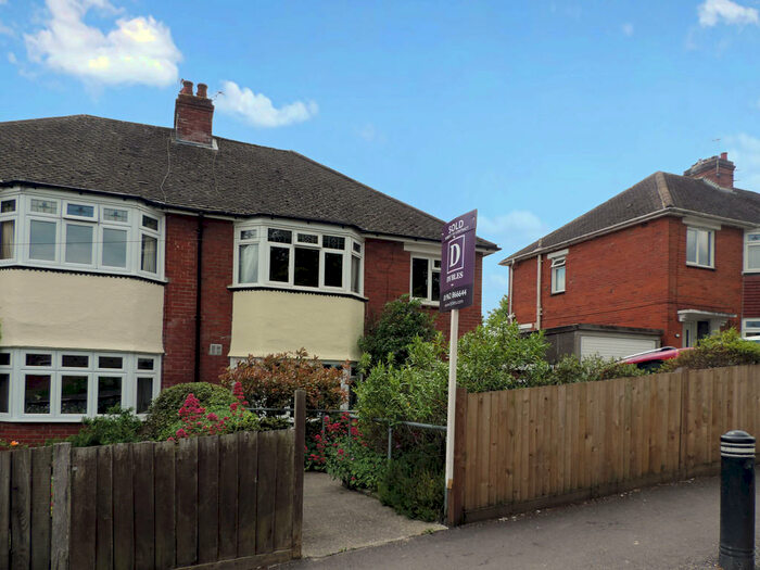 6 Bedroom Semi-Detached House To Rent In Stanmore Lane, Winchester, SO22