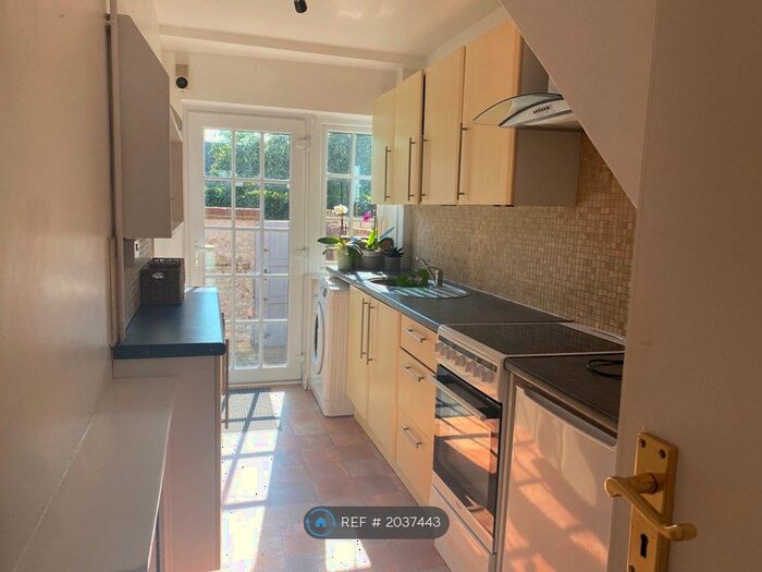 2 Bedroom End Of Terrace House To Rent In Old Tannery Close, Tenterden, TN30