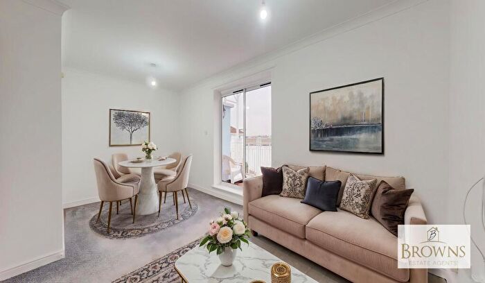 2 Bedroom Apartment For Sale In Long Row, South Shields, NE33