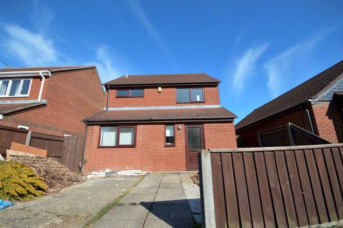 4 Bedroom Detached House To Rent In Wenman Court, Norwich, NR5