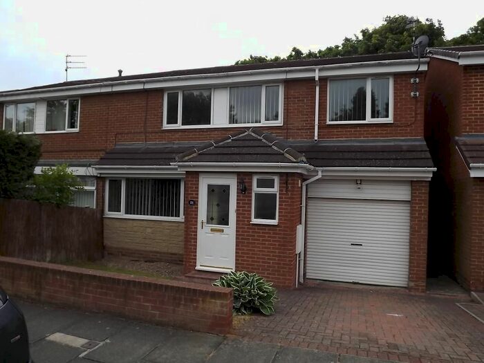 4 Bedroom Semi-Detached House To Rent In Rochester Road, Newton Hall, Co Durham, DH1