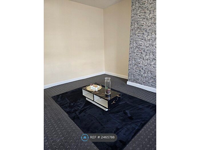 3 Bedroom Terraced House To Rent In Loughrigg Street, Bradford, BD5