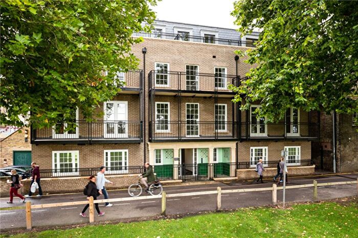2 Bedroom Apartment To Rent In Hobbs House, - Regent Terrace, Cambridge, CB2
