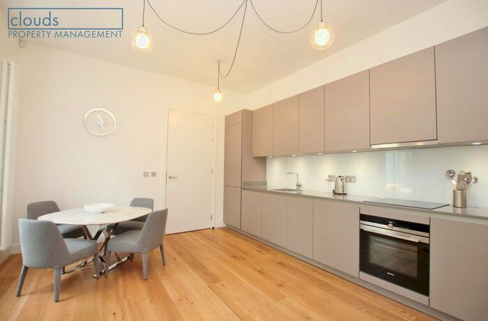 1 Bedroom Flat To Rent In Simpson Loan, Edinburgh, EH3