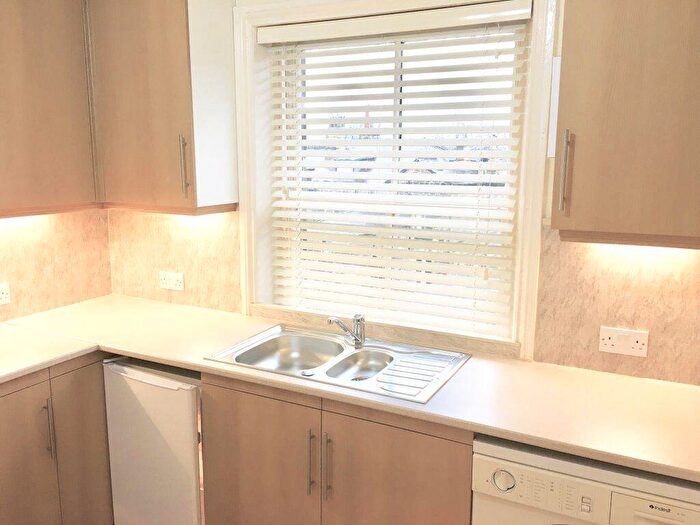 2 Bedroom Flat To Rent In Apartment, Franklin Road, Harrogate, HG1