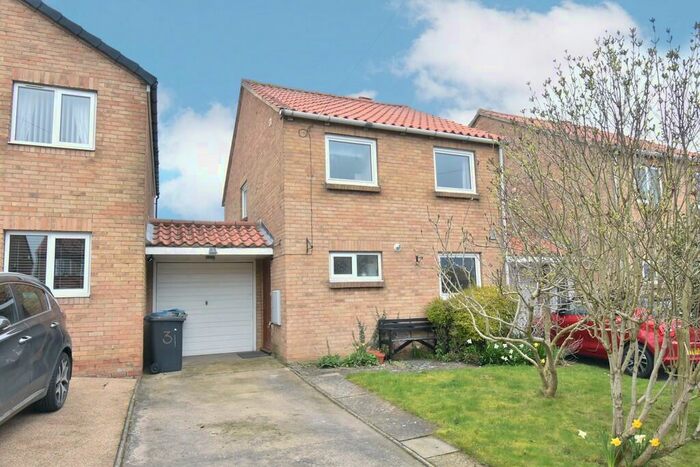 4 Bedroom Link Detached House To Rent In Hazel Court, Aiskew, Bedale, DL8