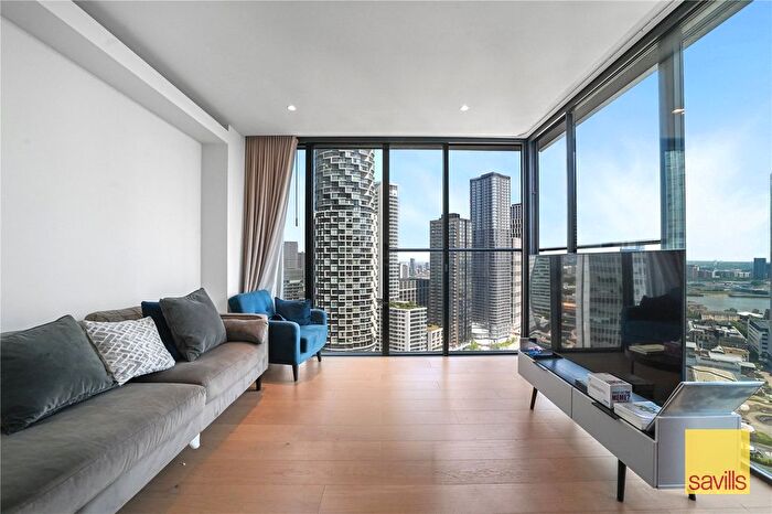 2 Bedroom Flat For Sale In Hampton Tower, Marsh Wall, Canary Wharf, London, E14