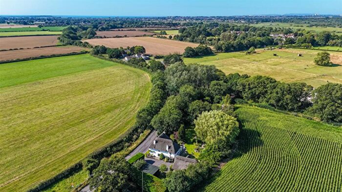 4 Bedroom Cottage For Sale In Burley Road, Bockhampton, Winkton, BH23