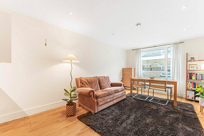 1 Bedroom Apartment To Rent In Cheshire Street, Shoreditch, London, E2
